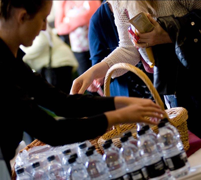 Meeting attendees grab some refreshments.